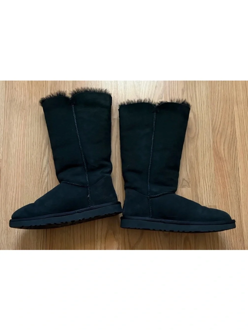 UGG Bailey Button Triplet Boots Women Size 7 Black Tall Suede Shearling Lining